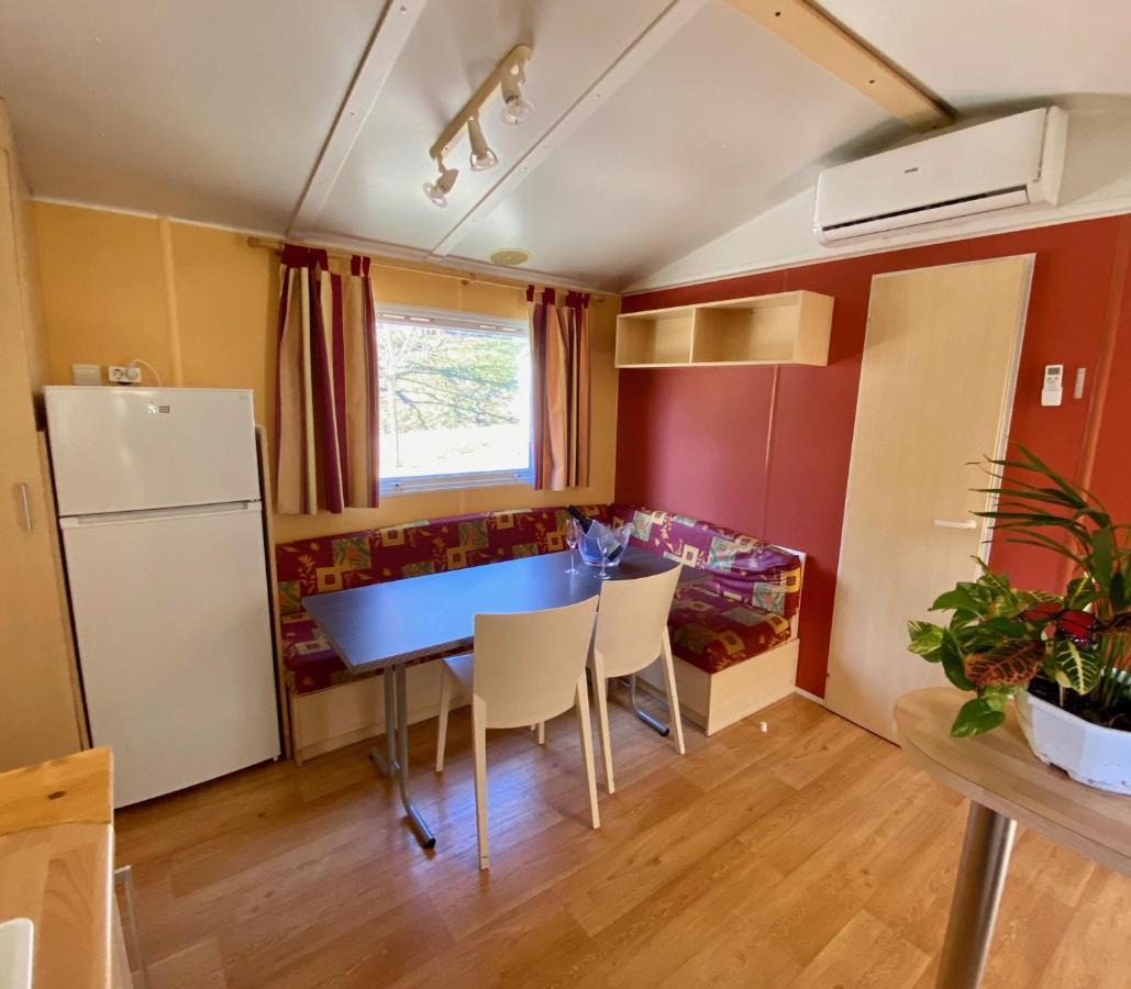 Campalans Hotel Rural Bungalows Mobilhomes Borredá Eksteriør billede